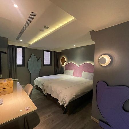 Check Inn Taichung Wenxin Zhongqing Zewnętrze zdjęcie