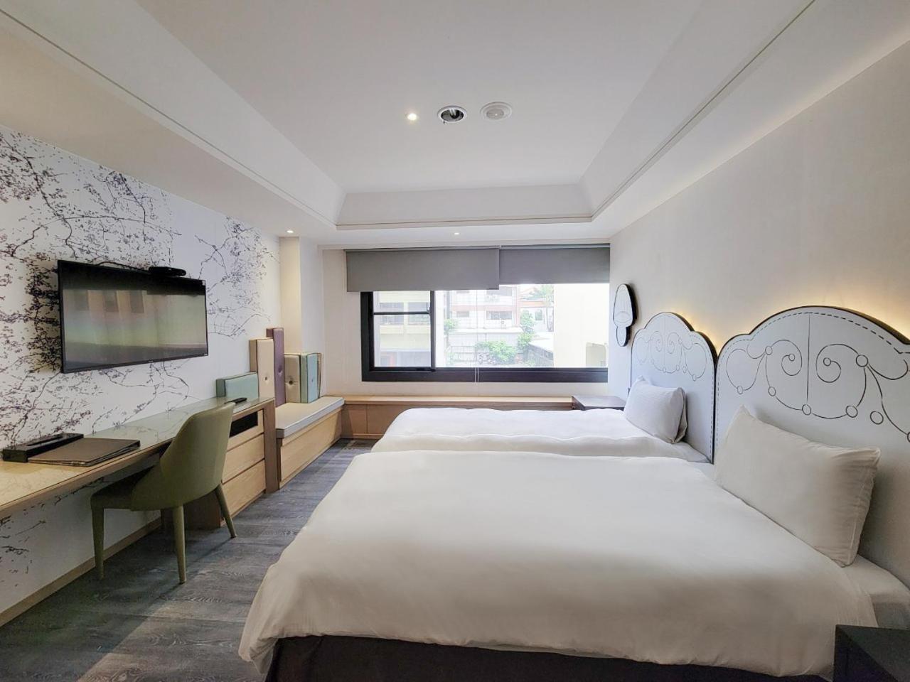 Check Inn Taichung Wenxin Zhongqing Zewnętrze zdjęcie