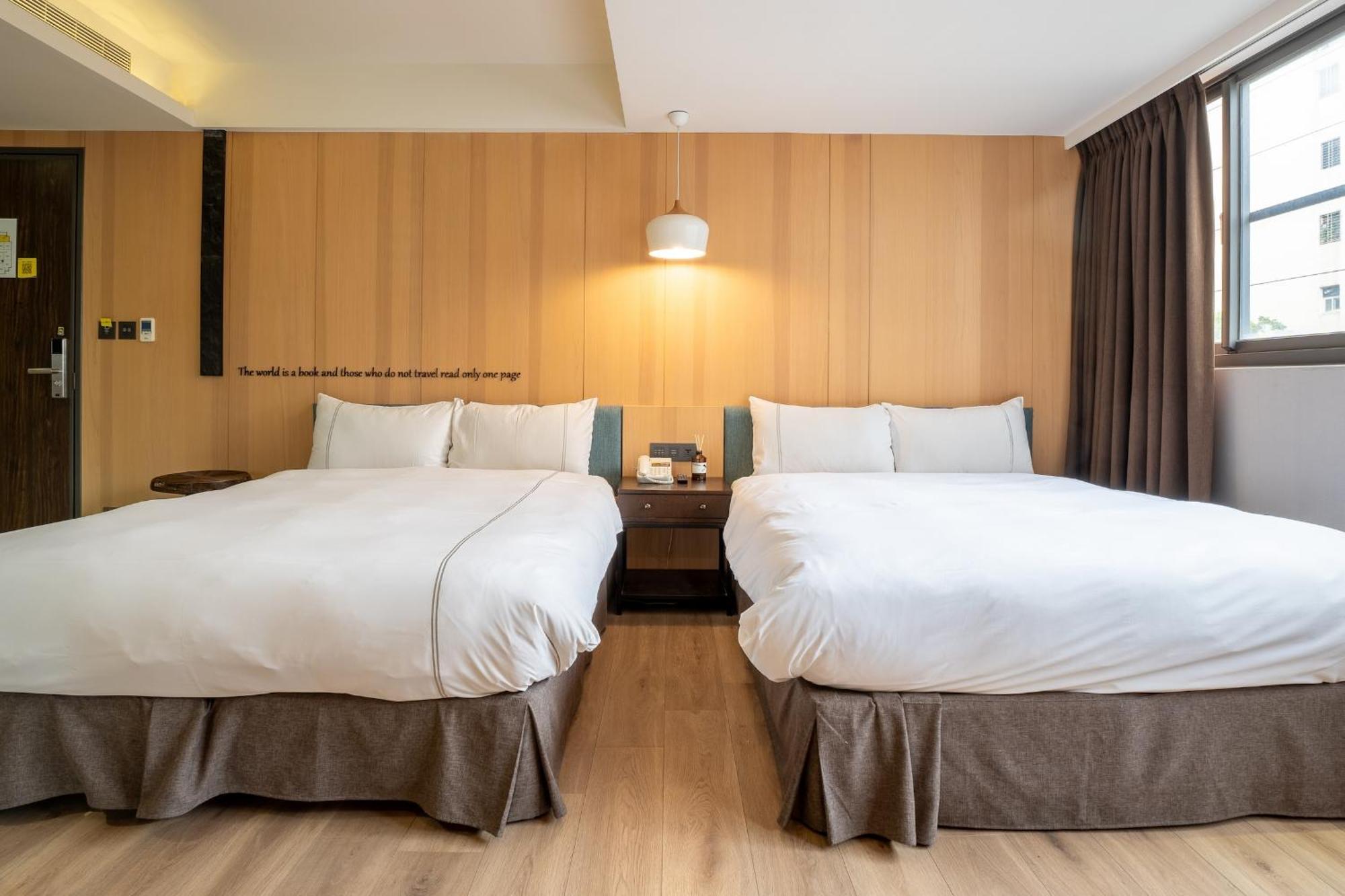 Check Inn Taichung Wenxin Zhongqing Zewnętrze zdjęcie